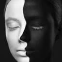 Канал Black2white в MAX